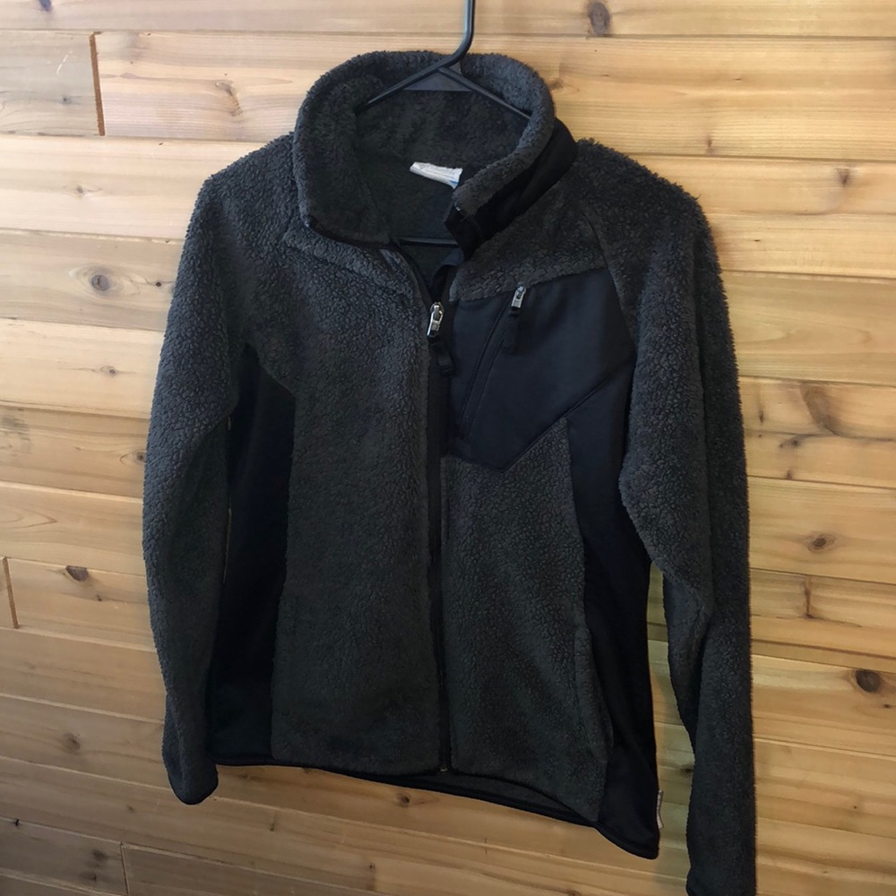 Columbia fleece sweater